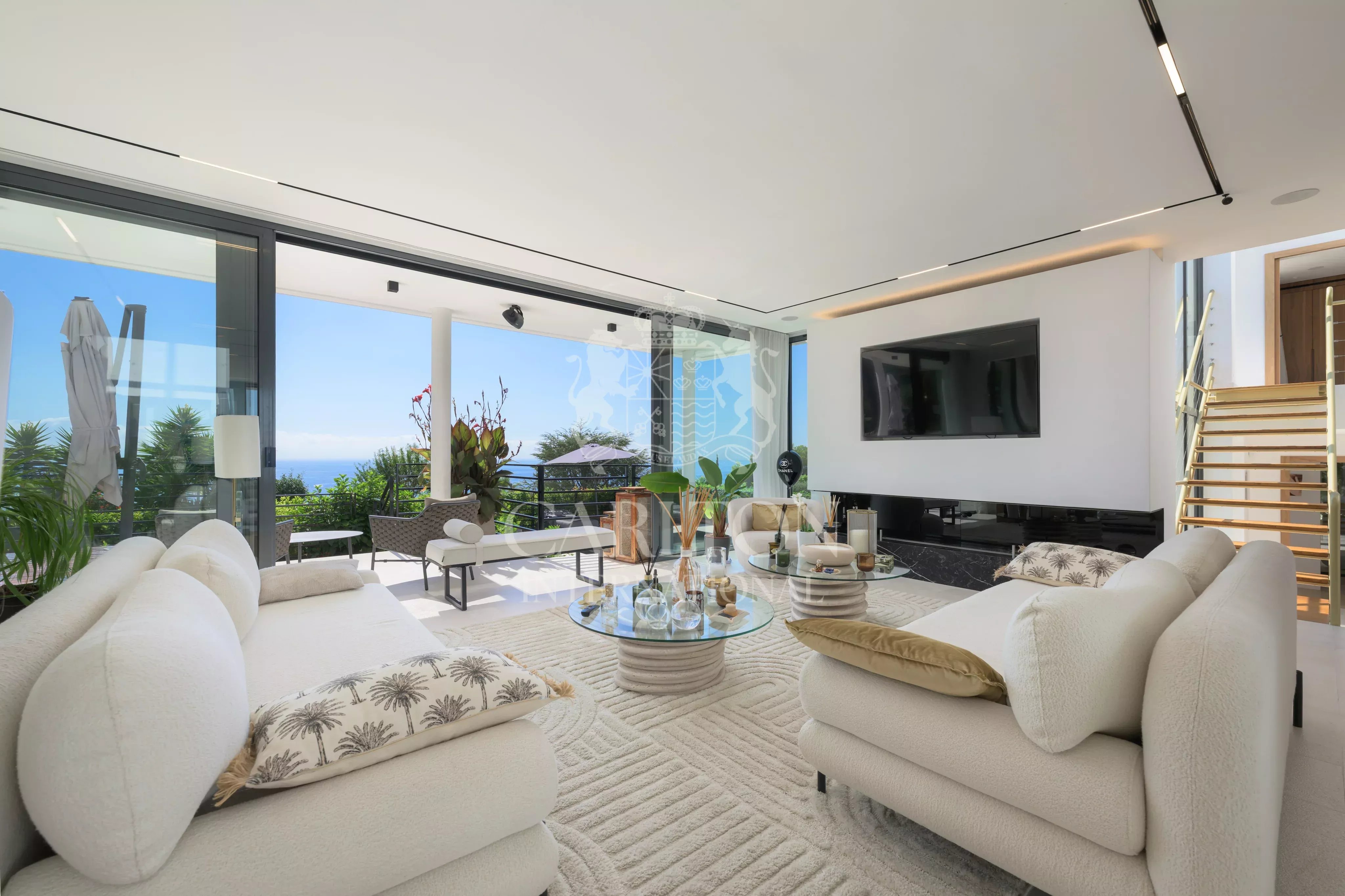 Èze – Villa contemporaine avec vue mer panoramique et terrain plat