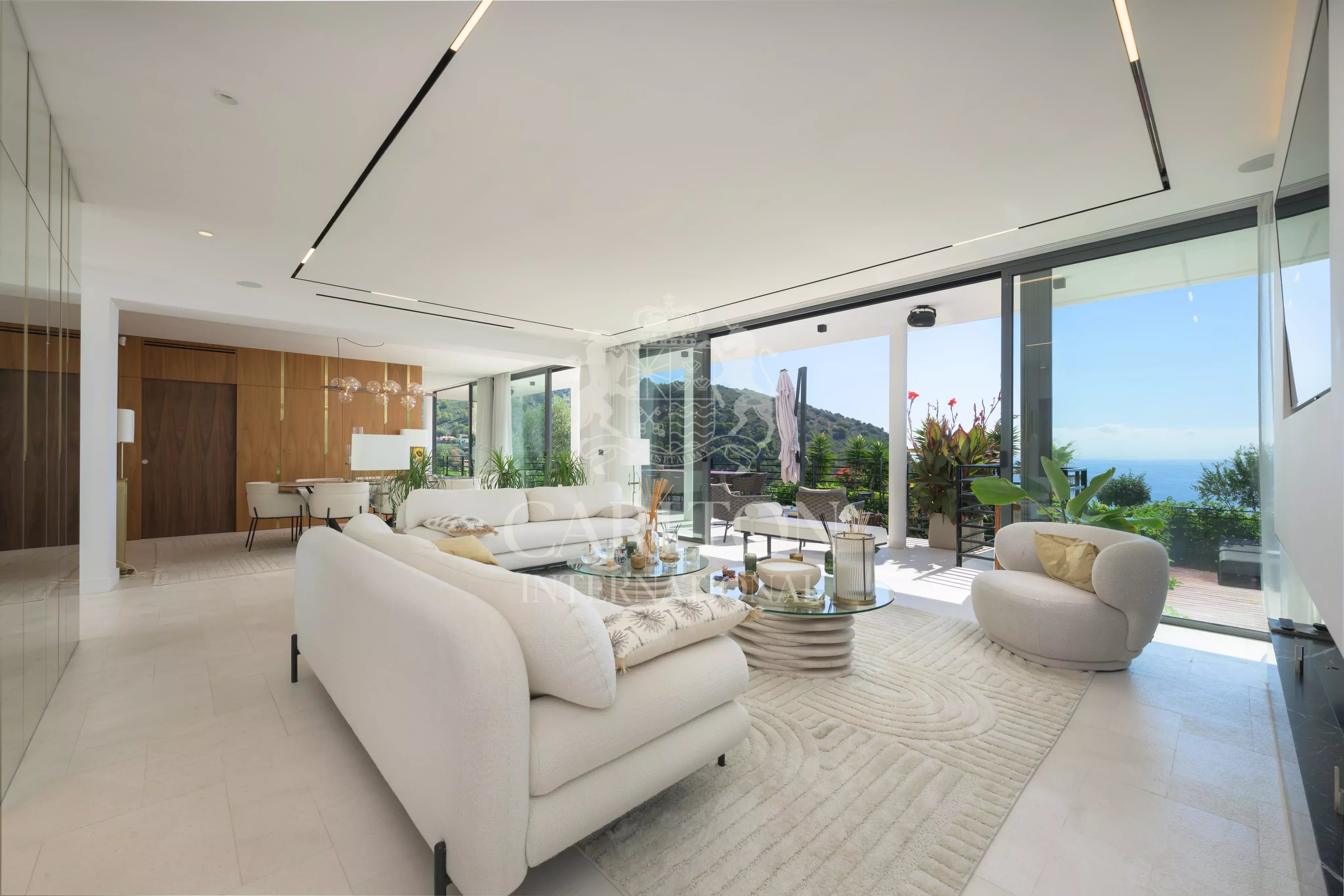 Èze – Villa contemporaine avec vue mer panoramique et terrain plat