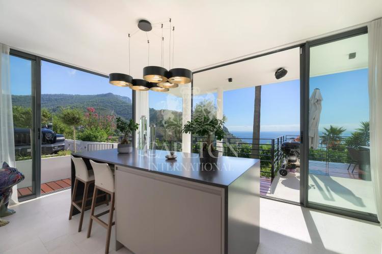 Èze – Villa contemporaine avec vue mer panoramique et terrain plat