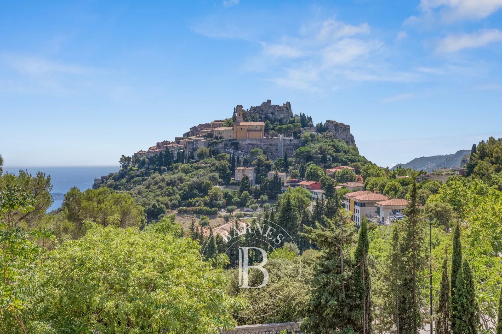 ÈZE – APPARTEMENT 4 PIÈCES – VUE MER – TERRASSES