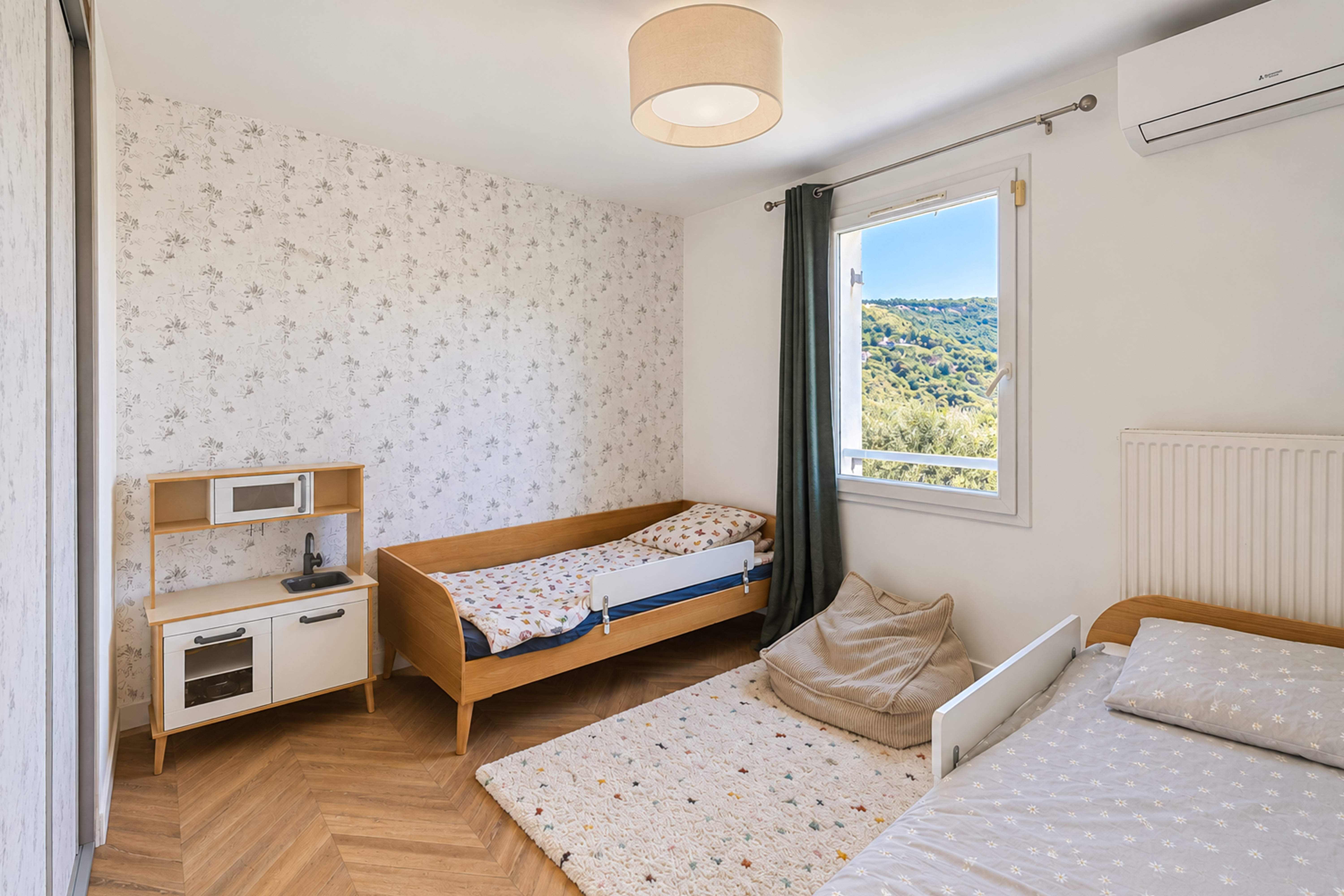 ÈZE - MAISON DE TYPE 5 PIÈCES - PARFAIT ÉTAT