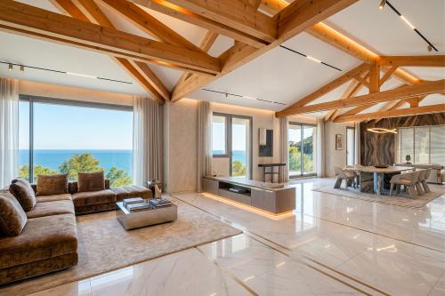 ÈZE - VILLA CONTEMPORAINE - VUE MER PANORAMIQUE