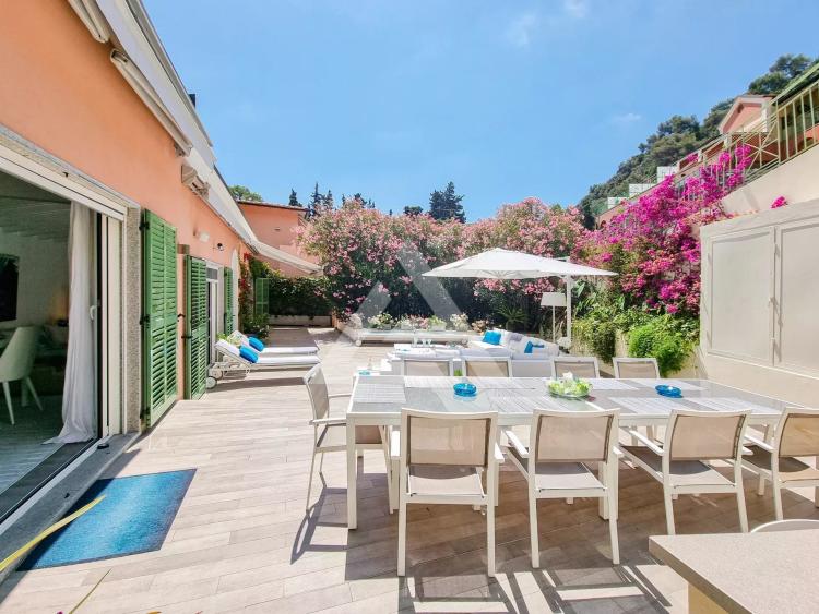 EZE - APPARTEMENT/VILLA - BORD DE MER