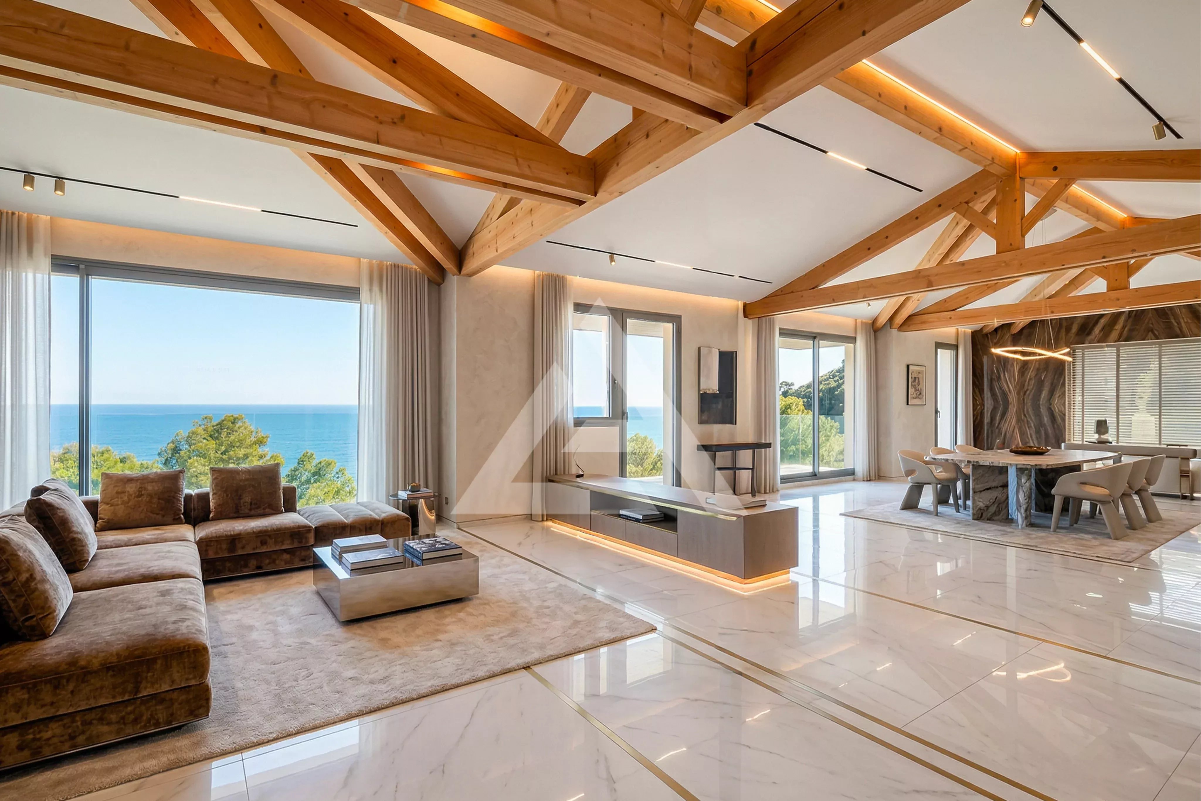 ÈZE BORD DE MER - VILLA CONTEMPORAINE - VUE MER PANORAMIQUE