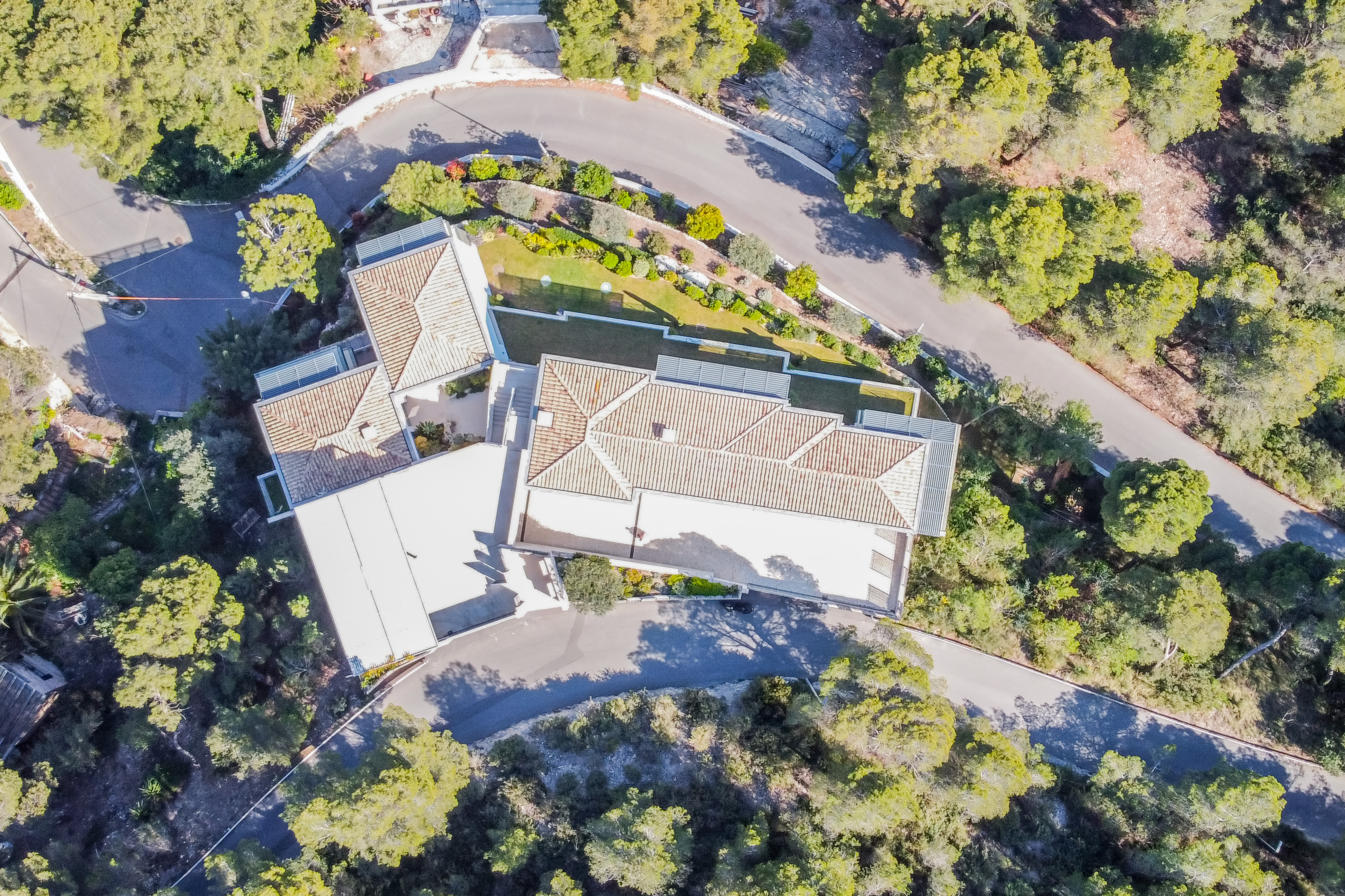 ÈZE - VILLA CONTEMPORAINE - VUE MER PANORAMIQUE