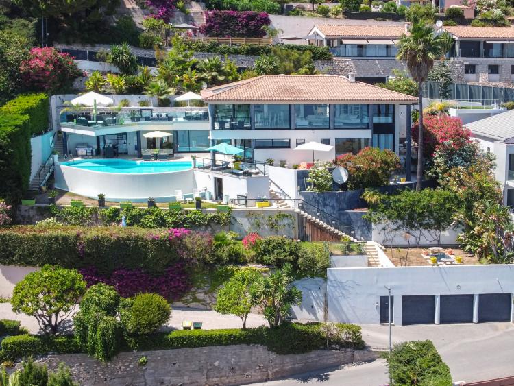 ÈZE BORD DE MER - VILLA CONTEMPORAINE - VUE MER
