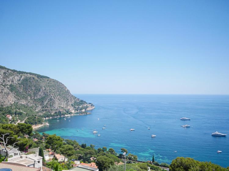ÈZE BORD DE MER - VILLA CONTEMPORAINE - VUE MER
